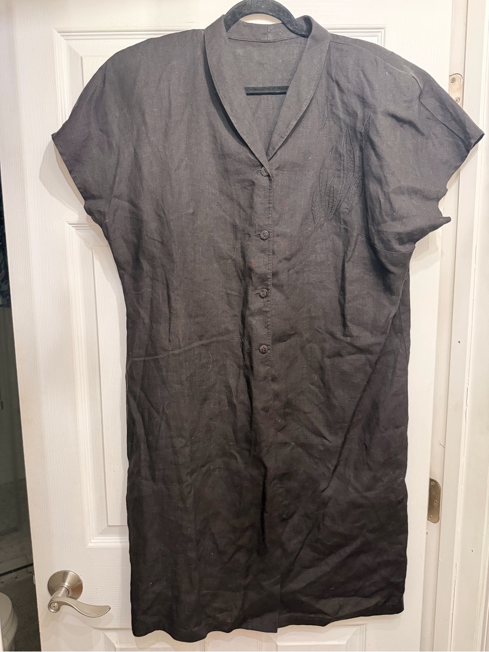 Vintage linen embroidered Black Button-Front Shift Dress - Picture 4 of 6